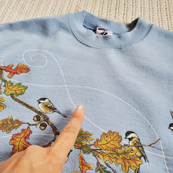 Vintage Jerzees Nublend Sweatshirt Blue Fall Leaves Birds Adult Size Medium - Picture 9 of 9
